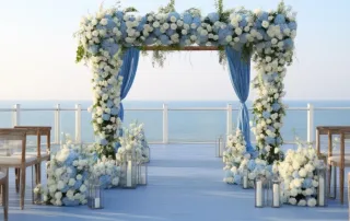 how long do balloon arches last